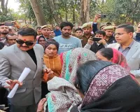 Pilibhit: कोतवाल पर कॉलोनाइजर को बचाने का आरोप, परिवार का दुखड़ा सुन राज्यमंत्री बोले 'सस्पेंड करो' 