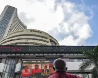 Stock Market Today :  आईटी कंपनियों के शेयर में भारी नुकसान, सेंसेक्स-निफ्टी में गिरावट; पिछले सत्र से जारी बिकवाली का दबाव बरकरार 