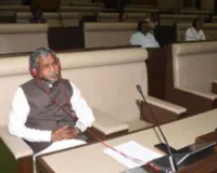 बोर्ड परीक्षा :  नकलविहीन परीक्षा पर जोर.. डीएम ने किया सीतापुर में औचक निरीक्षण, दिए निर्देश 