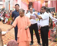 'गोरखनाथ मंदिर' में CM योगी ने लगाया जनता दरबार, आमजन समस्यायों के निस्तारण के लिए अधिकारियों को दिए निर्देश