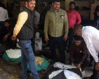 होली पर संभल कर खरीदें खोया, हो सकती है मिलावट; शहर की मंडियों में बढ़ी खपत, आसपास के जिलों से होने लगी आवक