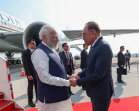 Malaysia visit:  PM मोदी के स्वागत में सजा कुआलालंपुर एयरपोर्ट, अनवर इब्राहिम ने किया भव्य स्वागत, देखे तस्वीरें 