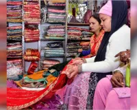 Moradabad: शुभ विवाह योगों से बाजारों में रौनक में लगे चार चांद