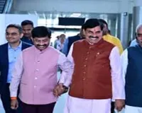 वाराणसी : काशी पहुंचे मुख्यमंत्री डॉ. मोहन यादव, एमपी-यूपी सहयोग सम्मेलन में करेंगे शिरकत