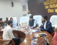 बाराबंकी : समाधान दिवस से नदारद पांच अधिकारियों का डीएम ने रोका वेतन 