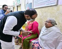 चिनहट सीएचसी का औचक निरीक्षण : परिसर में गंदगी देख भड़के ब्रजेश पाठक, सफाई एजेंसी के खिलाफ सख्त कार्रवाई के दिए निर्देश