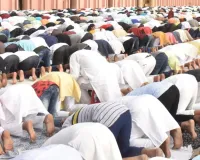 Rampur : जिले भर में मुल्क- कौम की तरक्की की दुआ में उठे लाखों हाथ