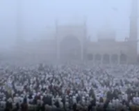 दिल्ली में धूमधाम से मनी ईद : जामा मस्जिद में लोगों ने अदा की नमाज, देश में अमन और भाईचारे की मांगी दुआ