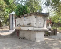 बरेली कॉलेज : हैंडपंप और टंकियां खराब, छात्र पेयजल संकट से जूझ रहे