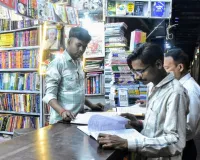 Moradabad:निजी स्कूलों में ‘कमीशन’ का खेल...बिक रहीं महंगी किताबें