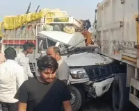 कौशांबी में भीषण हादसा : ट्रक की टक्कर से पिकअप के उड़े परखच्चे, 8 तीर्थयात्रियों की मौत