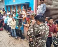 पारिवारिक कलह का खौफनाक अंत : महराजगंज में पत्नी से परेशान पति ने दो बच्चों संग फंदा लगाकर दी जान, इलाके में सनसनी 