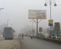 Bareilly : सुबह घना कोहरा छाया तो दृश्यता घटी, मगर तापमान रहा सामान्य