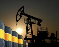 तेल संकट में अमेरिका का चौंकाने वाला यू-टर्न! ट्रंप प्रशासन ने दी समंदर में अटके रूसी तेल को खरीदने पर अस्थायी छूट