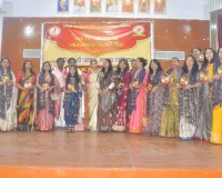 लखनऊ में नारी शक्ति का जश्न: समाज में उत्कृष्ट योगदान देने वाली 70 महिलाओं को मिला 'नारी अस्तित्व सम्मान'