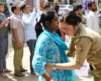 UP SI Exam: लखनऊ के 54 केंद्रों पर दरोगा भर्ती परीक्षा हुई सम्पन्न, आसान सवालों से अभ्यर्थी खुश, दिल्ली जेल से परीक्षा देने आया बंदी... 