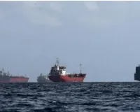 ईरान ने ओमान तेल टैंकर पर दागी मिसाइलें, 15 भारतीय क्रू मेंबर थे मौजूद, नेतन्याहू ने ईरानी जनता से की बगावत की अपील