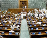 लोकसभा में हंगामा: विपक्ष ने स्पीकर ओम बिरला को हटाने का प्रस्ताव किया पेश, 50 से अधिक सांसदों का मिला साथ