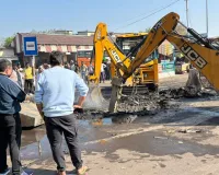 Bareilly: सैटेलाइट बस अड्डे के पास नाले में गिरे युवक का दूसरे दिन भी सुराग नहीं, शासन तक पहुंची गूंज