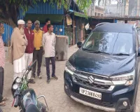 UP: फिल्मी अंदाज में कूलरों से लदी पिकअप लूटी, बदमाश चालक को झांसा देकर फरार