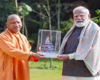 पीएम मोदी बने सबसे लंबे समय तक शासन करने वाले नेता : CM योगी ने दी बधाई, कहा-  यह कीर्तिमान आपके प्रति अटूट जनविश्वास का प्रतीक