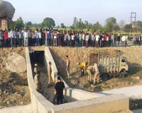 बदायूं: अंडरपास के नीचे मिला युवक का शव, सिर पर वार कर हत्या की आशंका