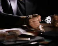 UP: समिति पंजीकरण के नाम पर घूस लेते मत्स्य विभाग के सहायक निदेशक गिरफ्तार