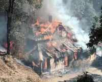 Uttrakhand : नैनीताल के ग्लेनमोर में भीषण अग्निकांड, ब्रिटिशकालीन भवन खाक