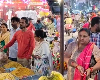 बाराबंकी :  गुलजार हुए बाजार तो बच्चों ने की मस्ती, अब बुधवार का इंतजार