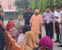 गोरखपुर में CM योगी का जनता दर्शन,  समस्याएं सुन बोले-जमीन कब्जे और अपराध पर सख्ती, हर समस्या का त्वरित समाधान