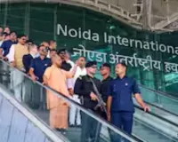  जेवर एयरपोर्ट लोकार्पण : CM योगी ने लिया जायजा, पीएम मोदी करेंगे कार्गो टर्मिनल का लोकार्पण व एमआरओ का शिलान्यास