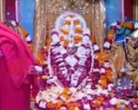  चैत्र नवरात्रि पर मंदिरों में श्रद्धालुओं की लंबी कतारें, स्कंदमाता के दर्शनों के लिए हरिद्वार में उमड़ा सैलाब 