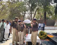  पुलिस लाइन में तैनात ASI की तबीयत बिगड़ी: जिला अस्पताल में इलाज के दौरान मौत, परिवार में कोहराम 