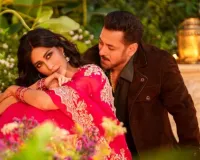 Matrubhoomi Song:सलमान खान-चित्रांगदा की जबरदस्त केमिस्ट्री, फिल्म का नया गाना 'चांद देख लेना' रिलीज