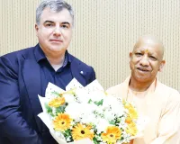 सीएम योगी से मिले नोबेल पुरस्कार विजेता कॉन्स्टेंटिन नोवोसेलोव, युवाओं से की ये खास अपील 