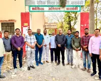 बाराबंकी शिक्षक संघ का अनोखा फरमान:  बिना अनुमति स्कूल में बाहरी व्यक्ति के प्रवेश पर रोक, BSA को सौंपा ज्ञापन