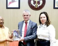 कनाडा के उच्चायुक्त कूटर ने सीएम योगी से की मुलाकात:  निवेश, प्रौद्योगिकी सहयोग और कौशल विकास पर हुई चर्चा 