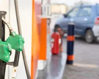  ईंधन भंडार को लेकर भारत सरकार का बड़ा अपडेट:  अफवाह से बचे, देश के पास 60 दिन का है स्टॉक 