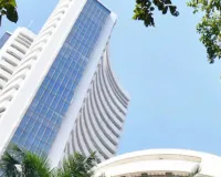 पश्चिम एशिया में जारी तनाव का कारोबार पर असर,  घरेलू शेयर बाजारों में गिरावट, लाल निशान पर खुले सेंसेक्स-निफ्टी