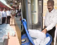 Bareilly : ट्रेनों में अवैध वेंडरों की घुसपैठ, फिर पकड़ा पानी का खेल