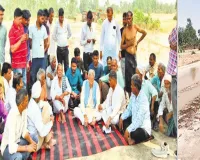 Bareilly : मुआवजे के लिए जुटे किसान, रिंग रोड का रोका निर्माण