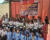 बाराबंकी : देवा में ‘मिशन शक्ति’ के तहत छात्राओं का दमदार प्रदर्शन, क्रिकेट मैच में दिखाया हुनर 