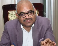 कानपुर : बारिश और ओलावृष्टि से किसानों को नुकसान का डीएम ने लिया जायजा, सर्वे के बाद मिलेगा मुआवजा 