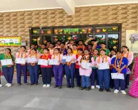 सीबीएसई परीक्षा परिणाम : होनहारों के प्रदर्शन ने बढ़ाया बाराबंकी का मान, पर्स हुए सम्मानित