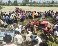 लखीमपुर खीरी में भीषण हादसा : मुंडन कार्यक्रम में जा रही ट्रैक्टर-ट्रॉली पलटी, 5 लोगों की मौत, 15 घायल