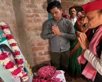 अखिलेश यादव पहुंचे हरदोई : शिल्पी कुशवाहा के परिजनों से की मुलाकात, दी पांच लाख की आर्थिक मदद