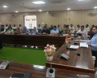 बाराबंकी : लापरवाही, देरी या घटिया सामग्री मिलने पर सख्त कार्रवाई, डीएम ने दी चेतावनी