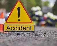 Bareilly: सड़क हादसों में दो युवकों की मौत, चार घायल, बैंड बजा रहे युवक को ट्रक ने रौंदा