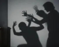 Uttrakhand: दिहाड़ी मांगी तो मजदूर का सर खंभे से पटका...पीट-पीटकर किया लहूलुहान