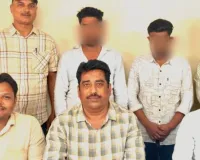 लखनऊ जंक्शन पर टिकटों की कालाबाजारी का बड़ा नेटवर्क ध्वस्त, मुंबई से जुड़े दलालों के संपर्क में थे आरोपी